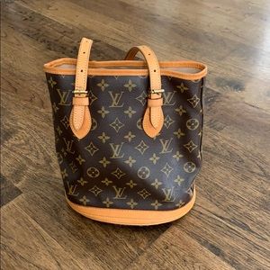 Louis Vuitton purse
